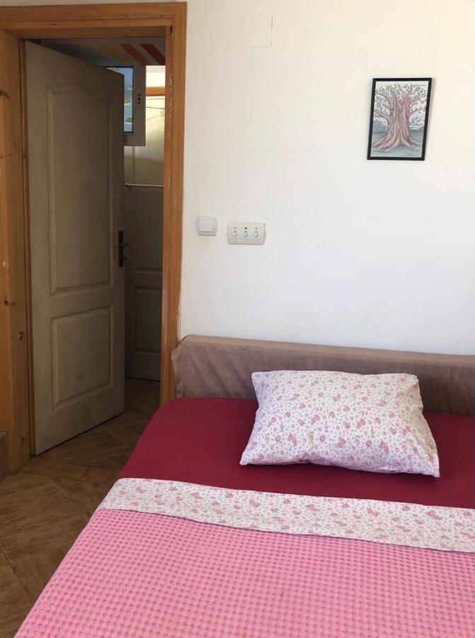 Hostel Anton Tivat Exterior foto