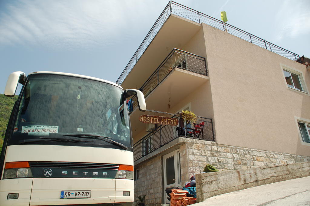 Hostel Anton Tivat Exterior foto